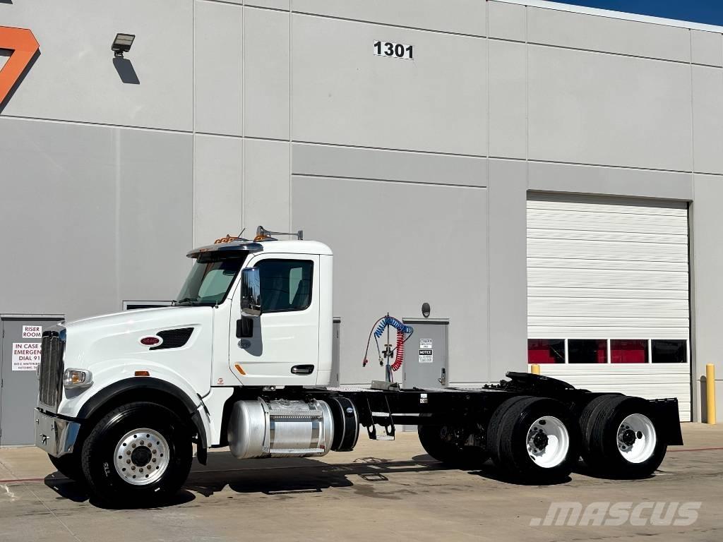 Peterbilt 567 Trekkers