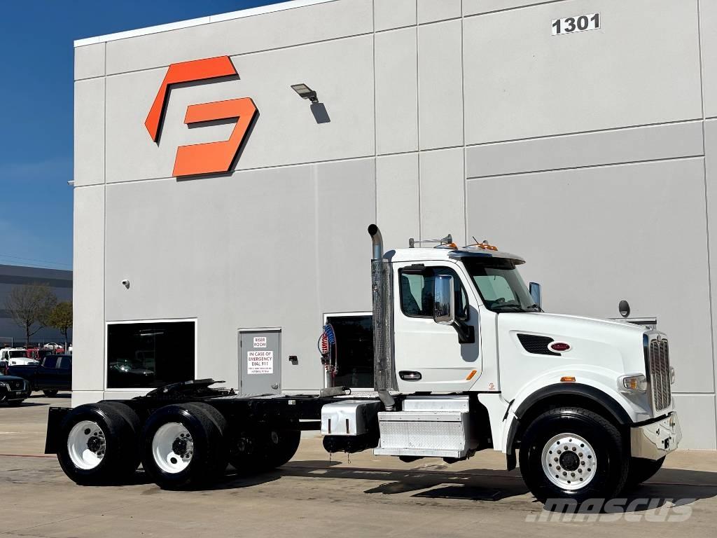 Peterbilt 567 Trekkers