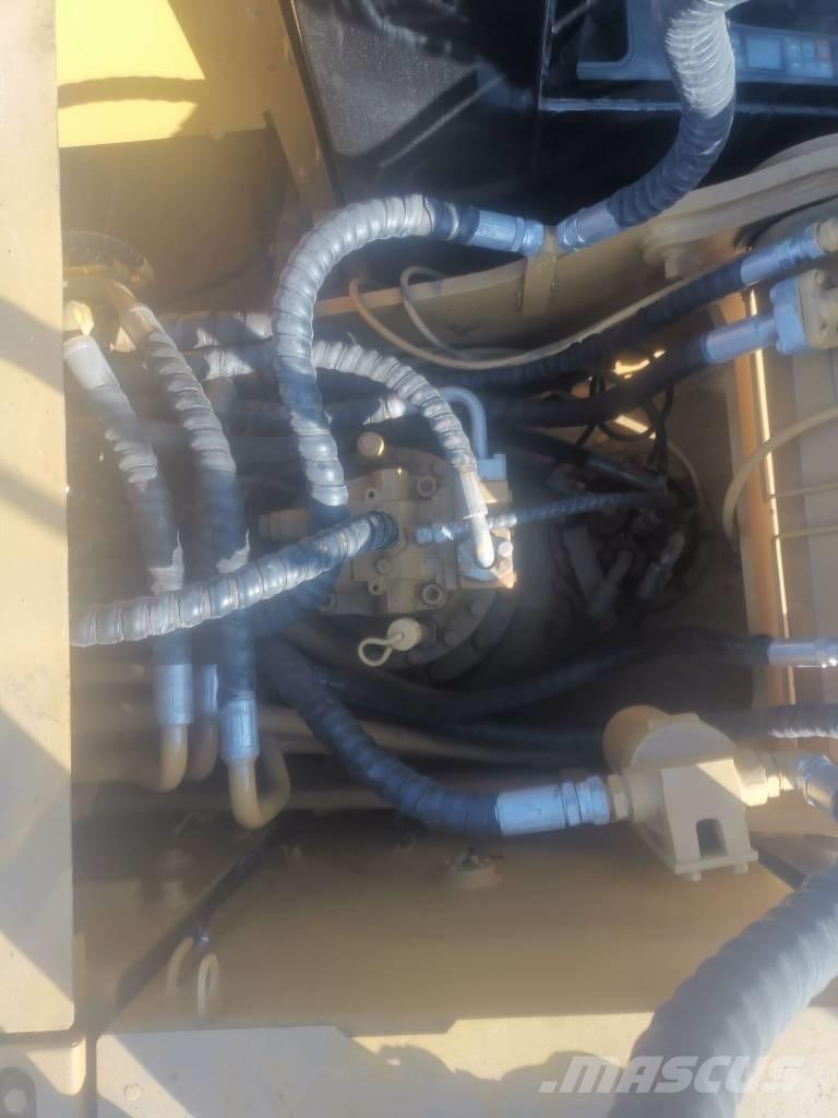 CAT 320 D Rupsgraafmachines