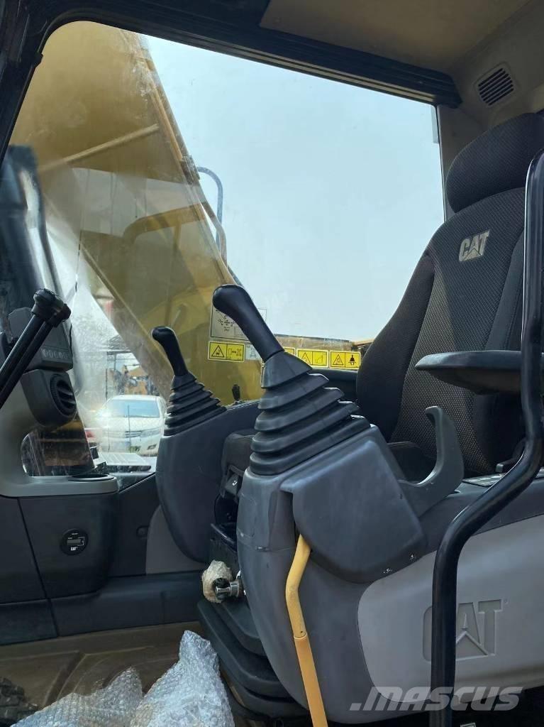 CAT 313 D Rupsgraafmachines