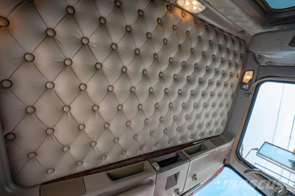 Kenworth W 900 Trekkers