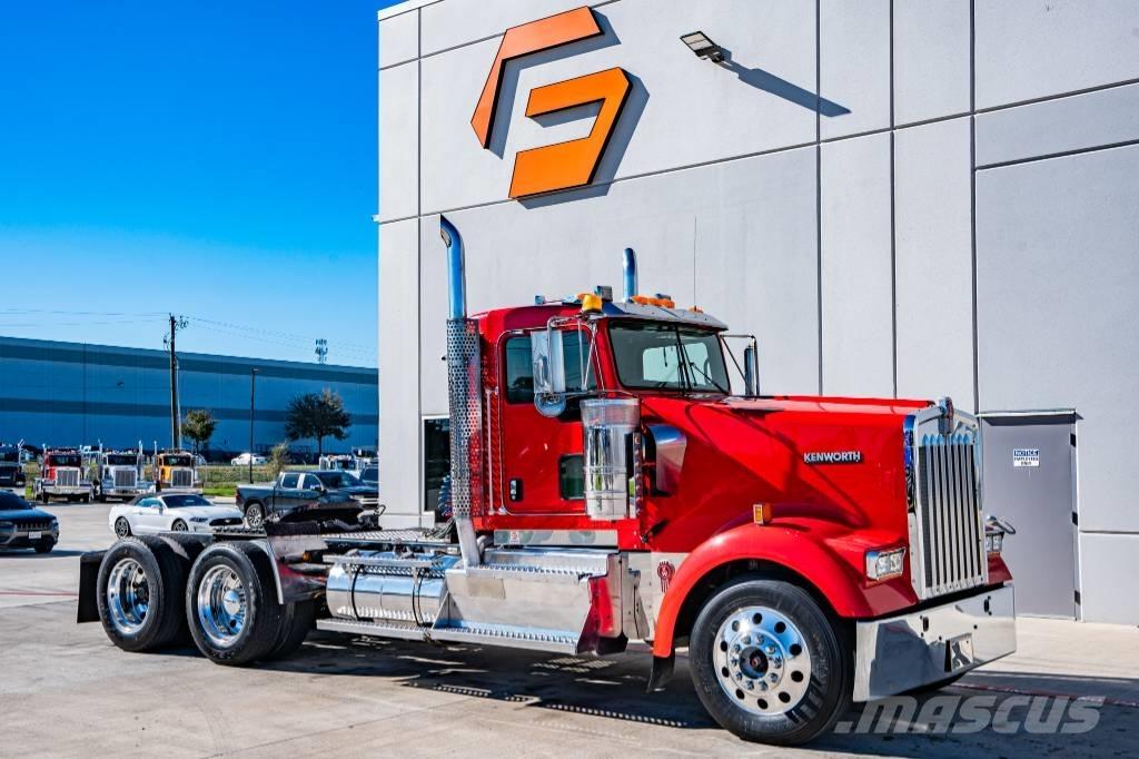 Kenworth W 900 Trekkers