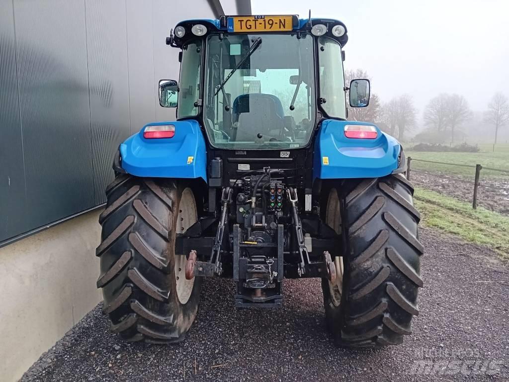 New Holland T 5.105 Tractoren