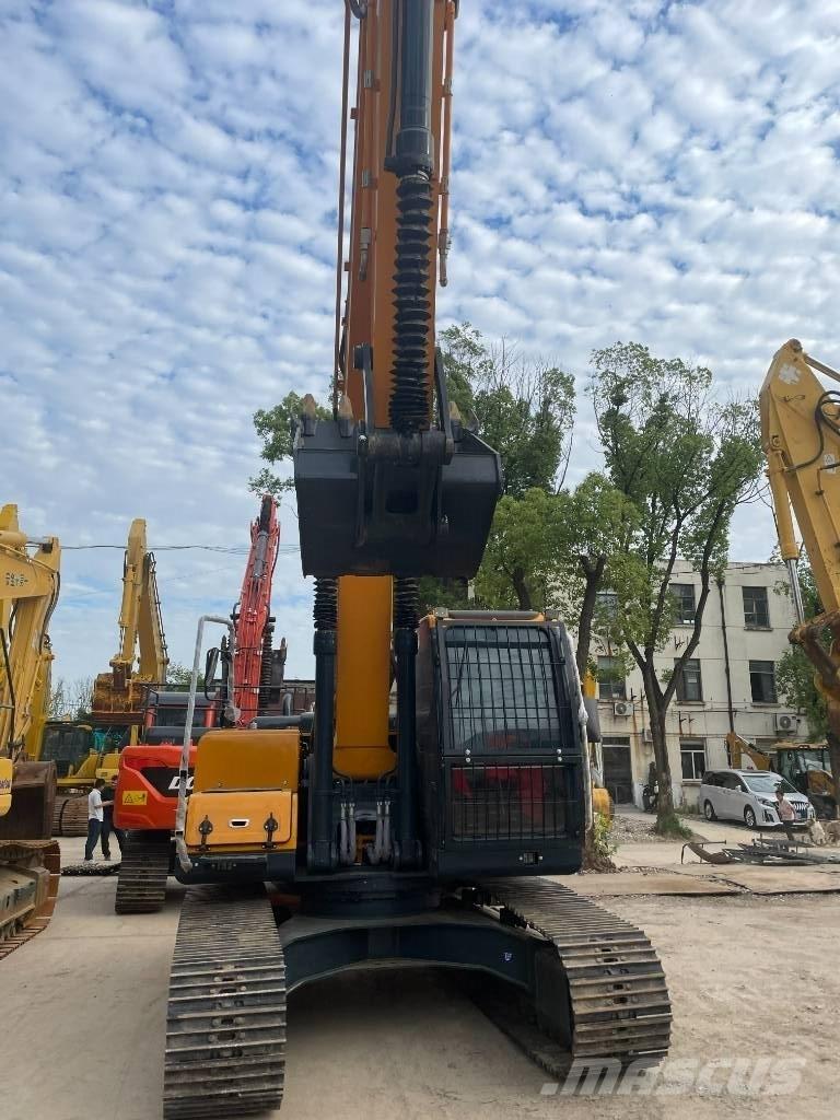 Hyundai 220LC-9S Midigraafmachines 7t - 12t