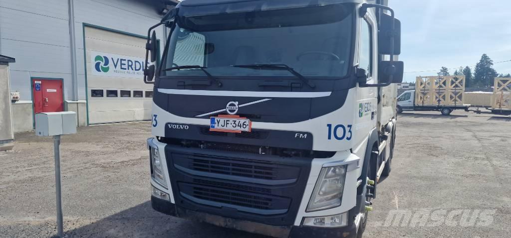 Volvo FM 330 Vuilniswagens