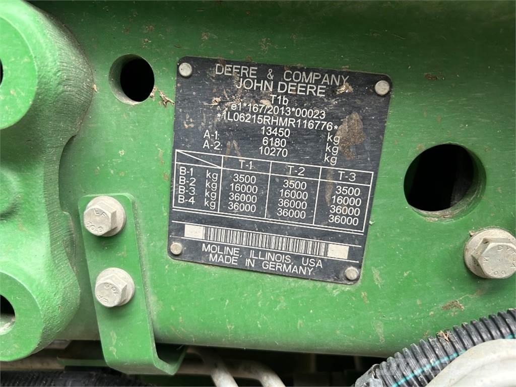 John Deere 6215R Tractoren