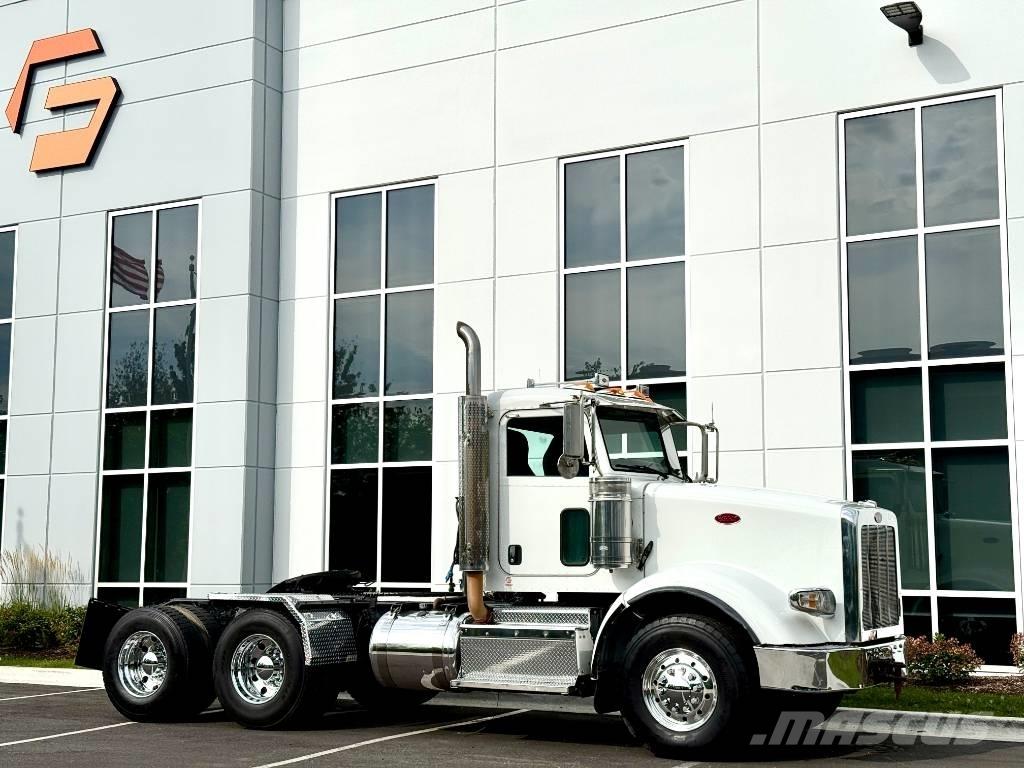 Peterbilt 367 Trekkers