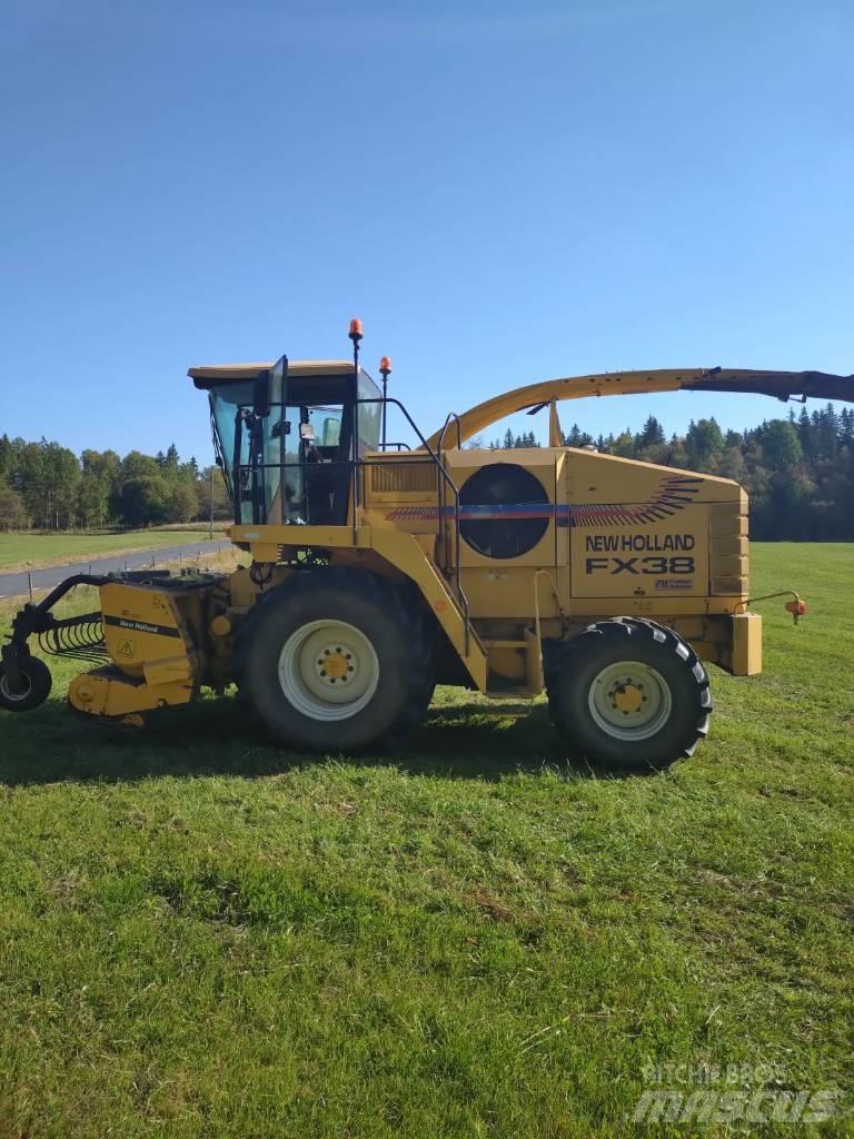 New Holland FX 38 Zelfrijdende veldhakselaars