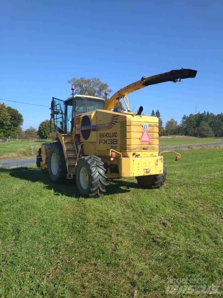 New Holland FX 38 Zelfrijdende veldhakselaars