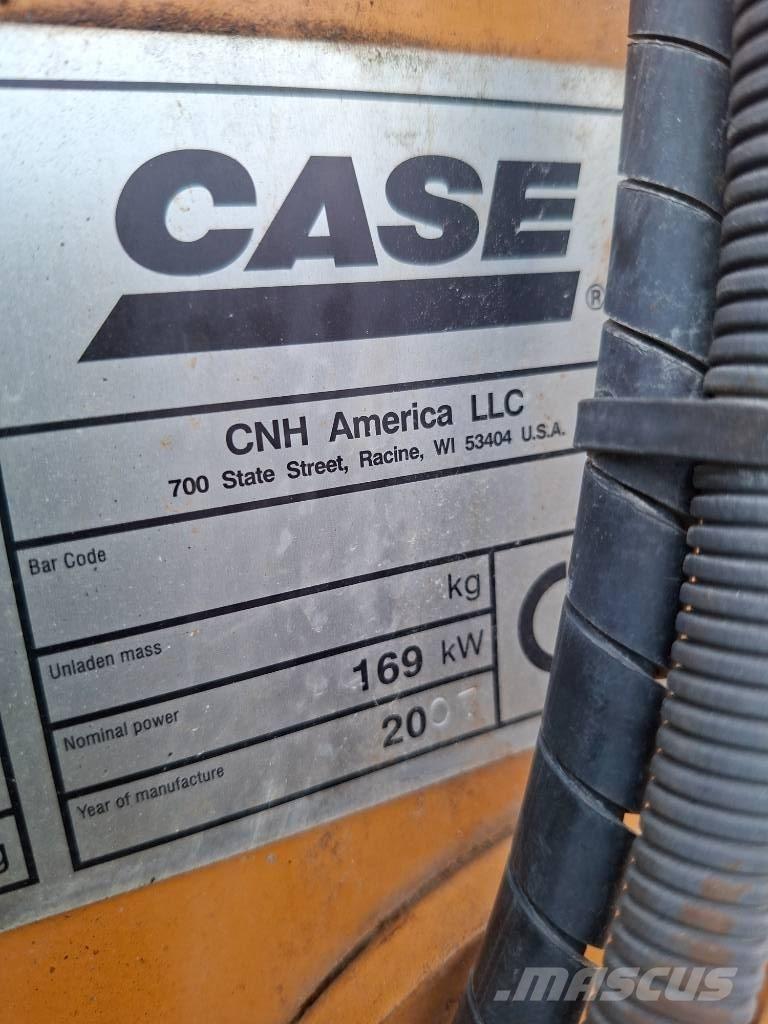 CASE 821 E Wielladers