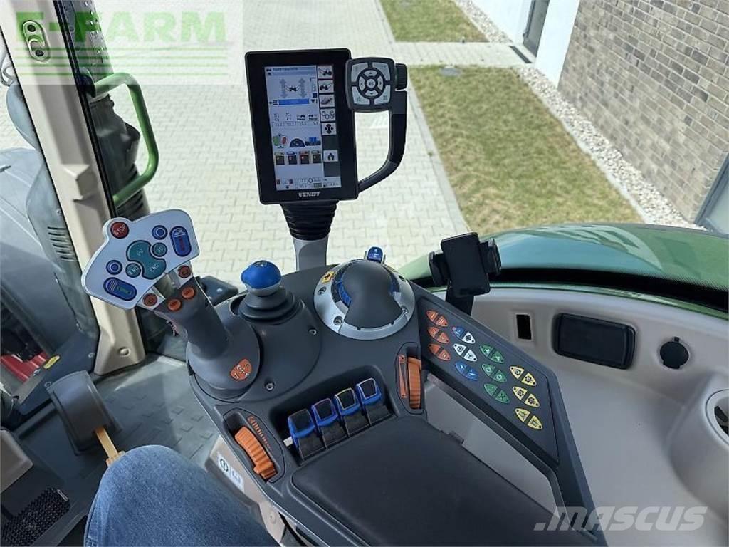 Fendt 724 vario s4 Tractoren