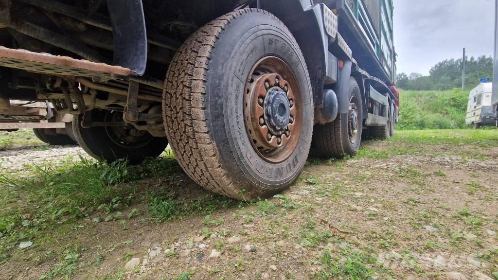 MAN TGS + Neuson 1266 Houtversnipperaars