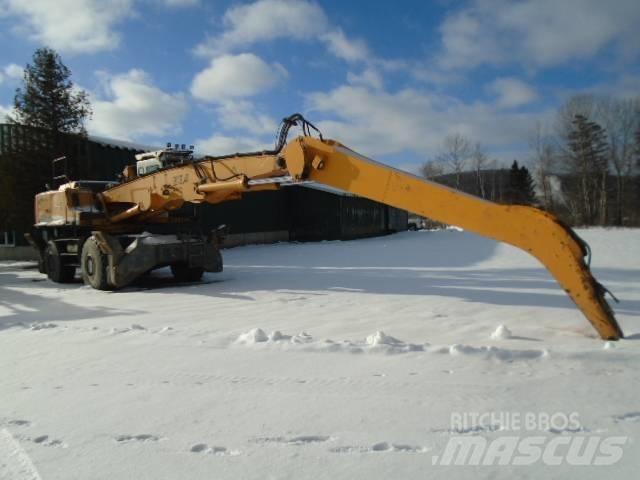 Liebherr A 934 B HD Boomstamladers