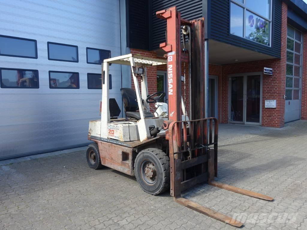 Nissan EH 02 A 20U Diesel heftrucks