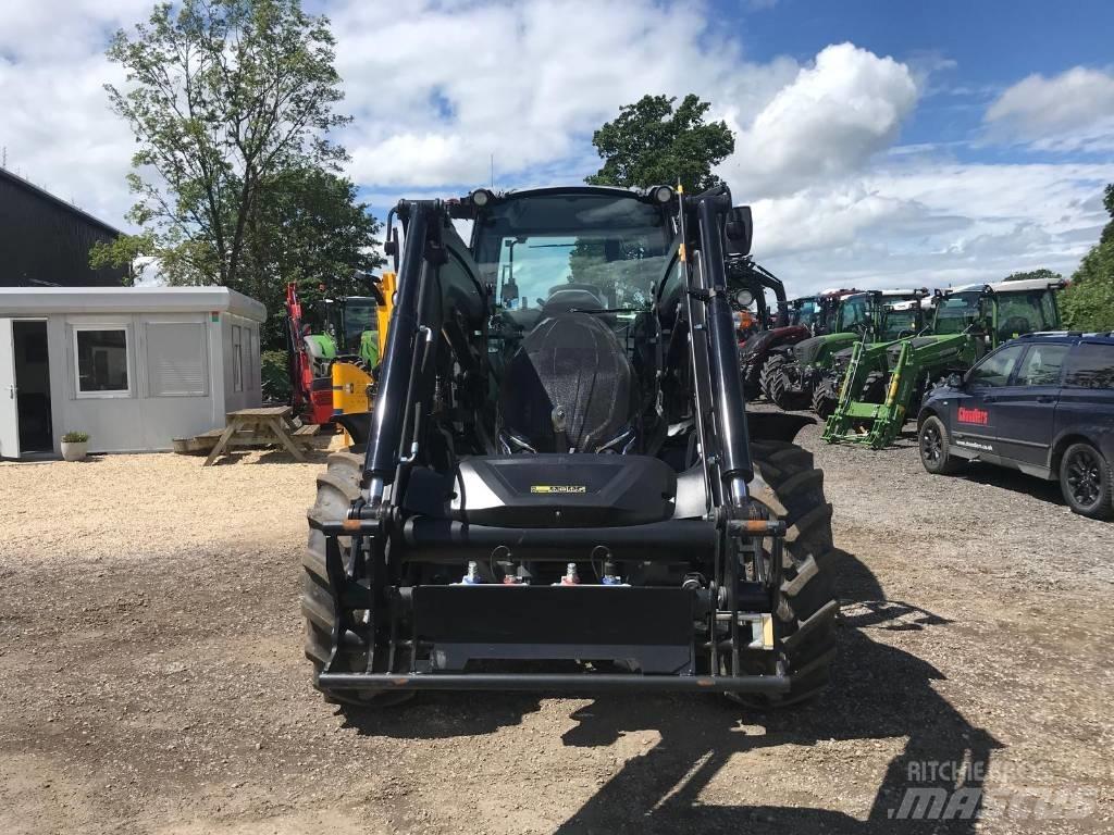 Valtra G 135 A Tractoren