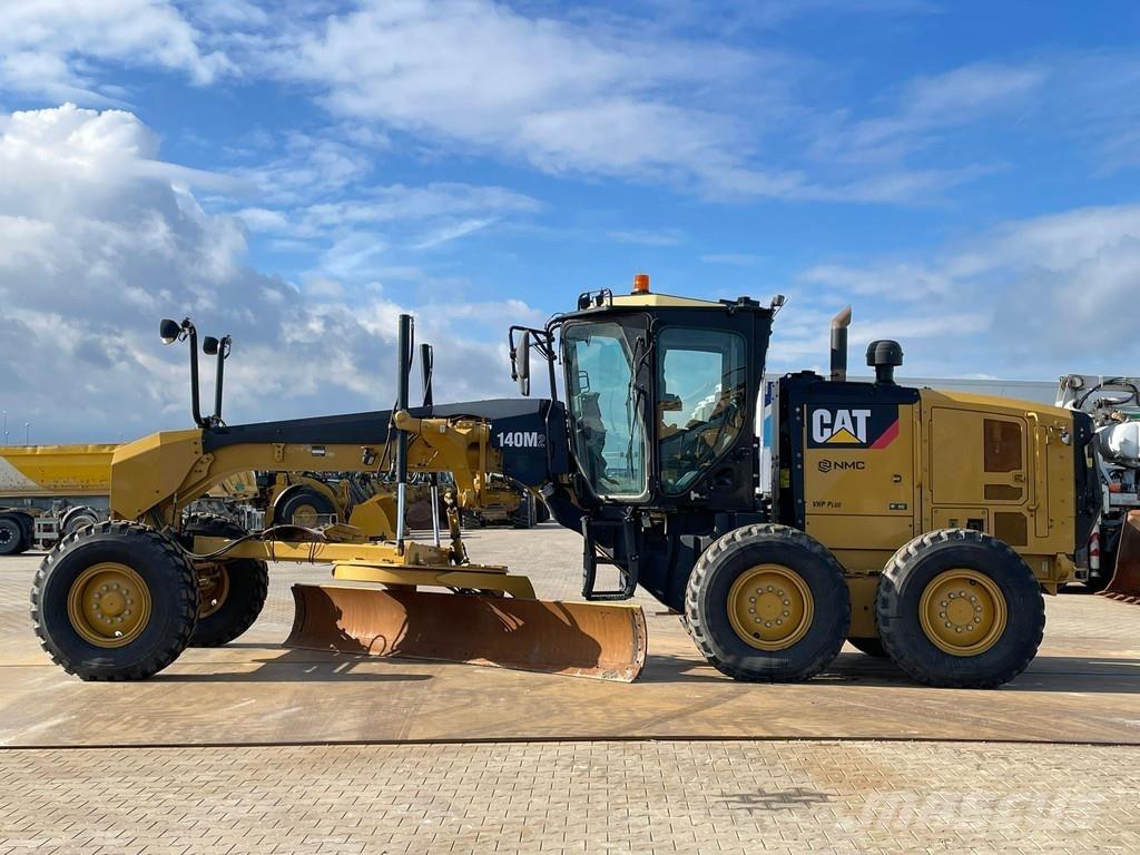 CAT 140M2 Graders