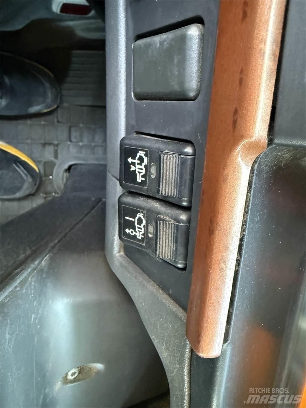 Volvo FH 480 8X4 Chassis met cabine