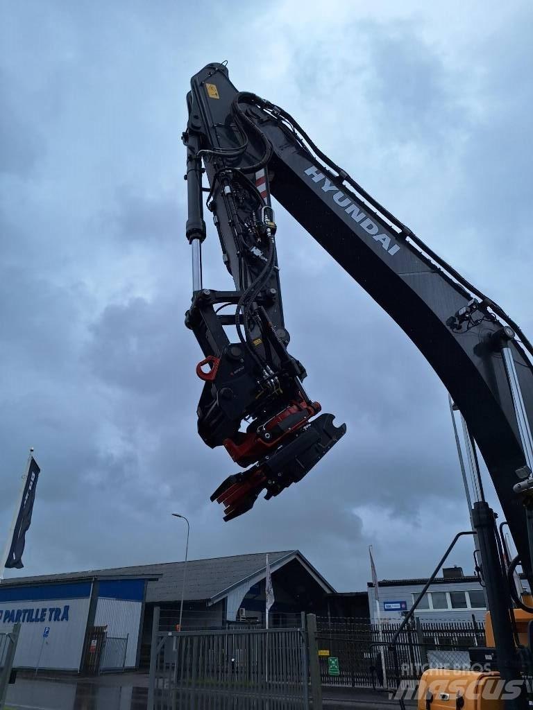 Hyundai HX 300 AL Rupsgraafmachines