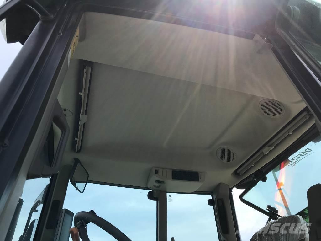 John Deere 6130 M Tractoren