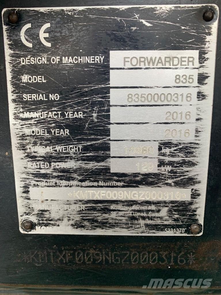 Komatsu 835 Uitrijwagens