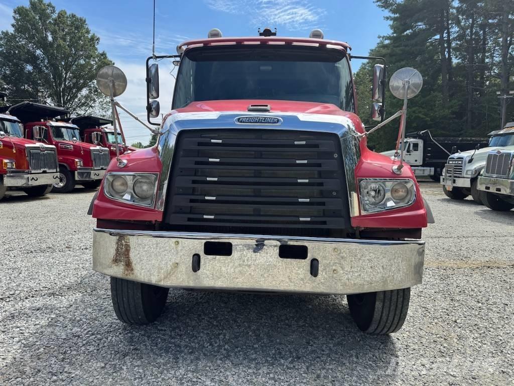 Freightliner 114 SD Kipper