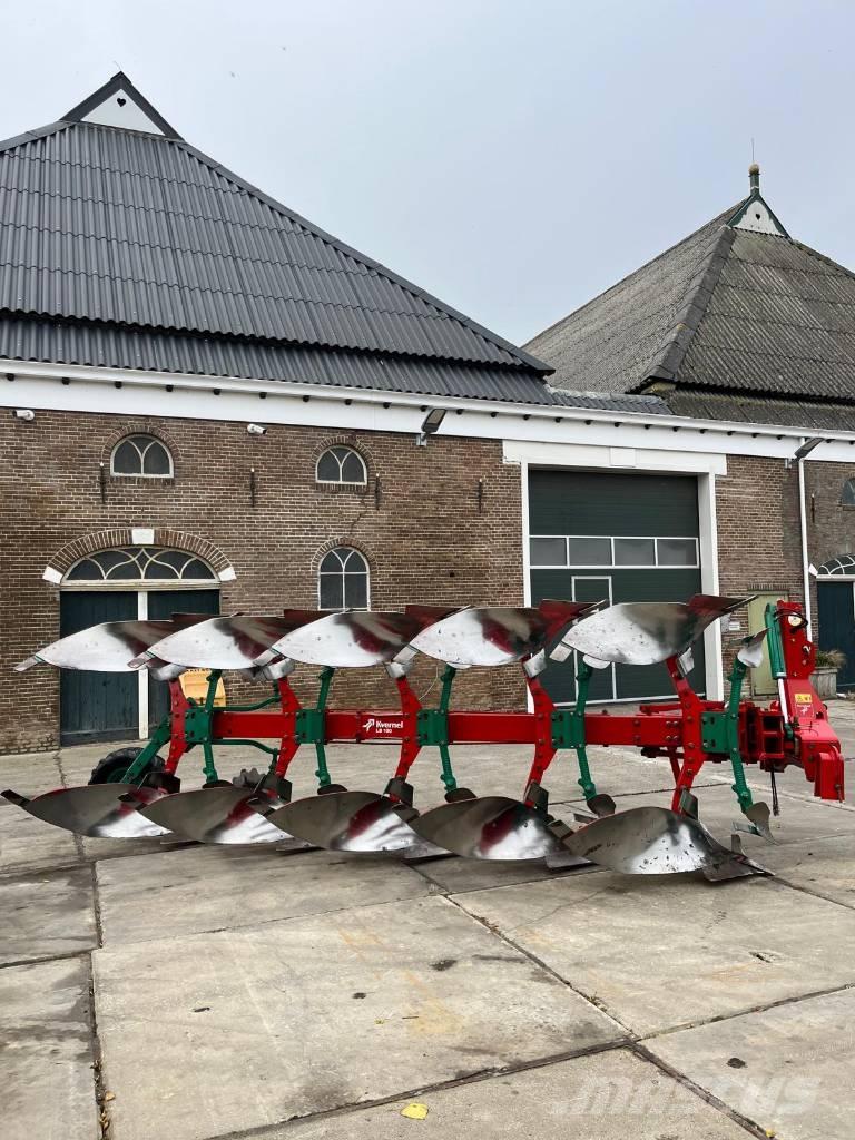 Kverneland LB100-300 Wentelploegen