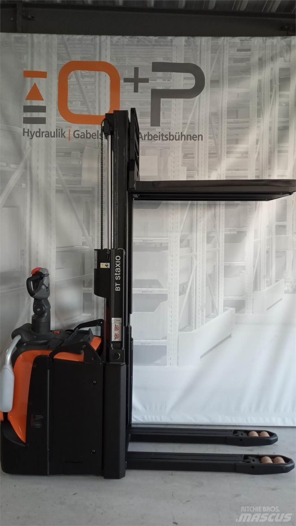 Toyota BT SPE200D Meeloop stapelaar