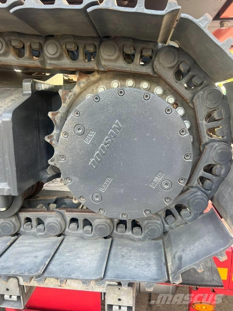 Develon DX270HD-10 Rupsgraafmachines