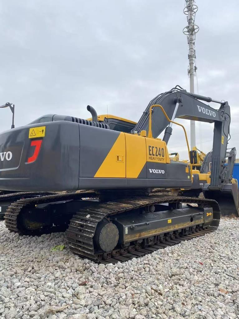 Volvo 240D Rupsgraafmachines