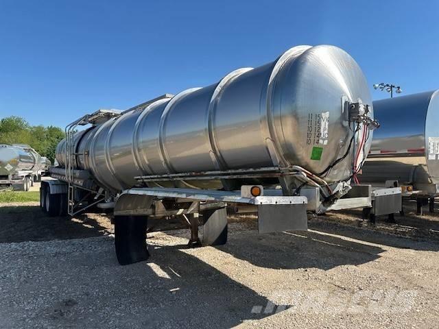  NOVA MC307 7000 GAL Tankwagen