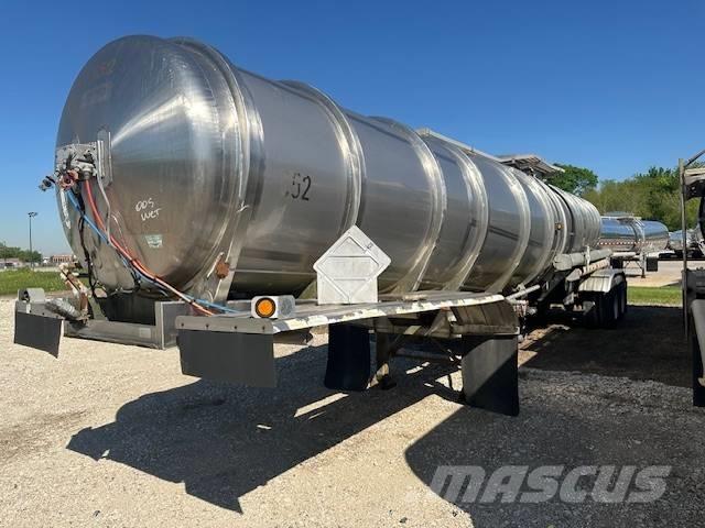  NOVA MC307 7000 GAL Tankwagen