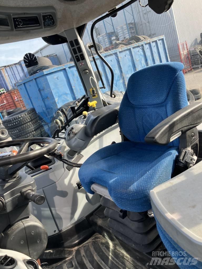 New Holland T 6020 Tractoren