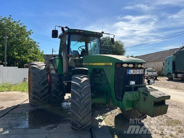 John Deere 8200 Tractoren