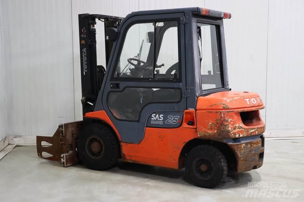 Toyota 62-7FDF25 Diesel heftrucks