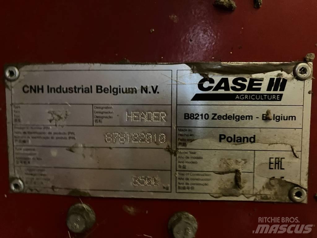 Case IH Axial 8240 Maaidorsmachines