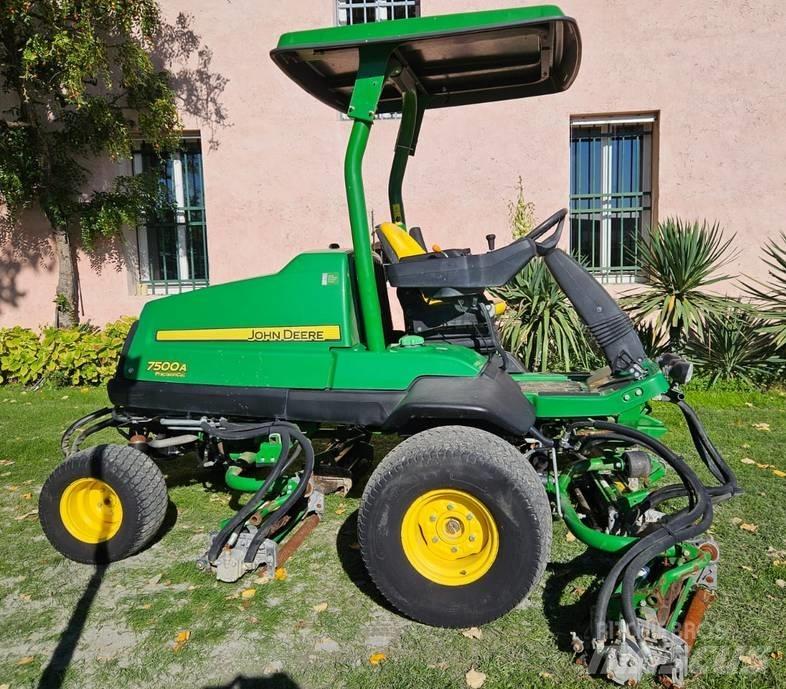 John Deere 7500 A Golfbaanmaaiers