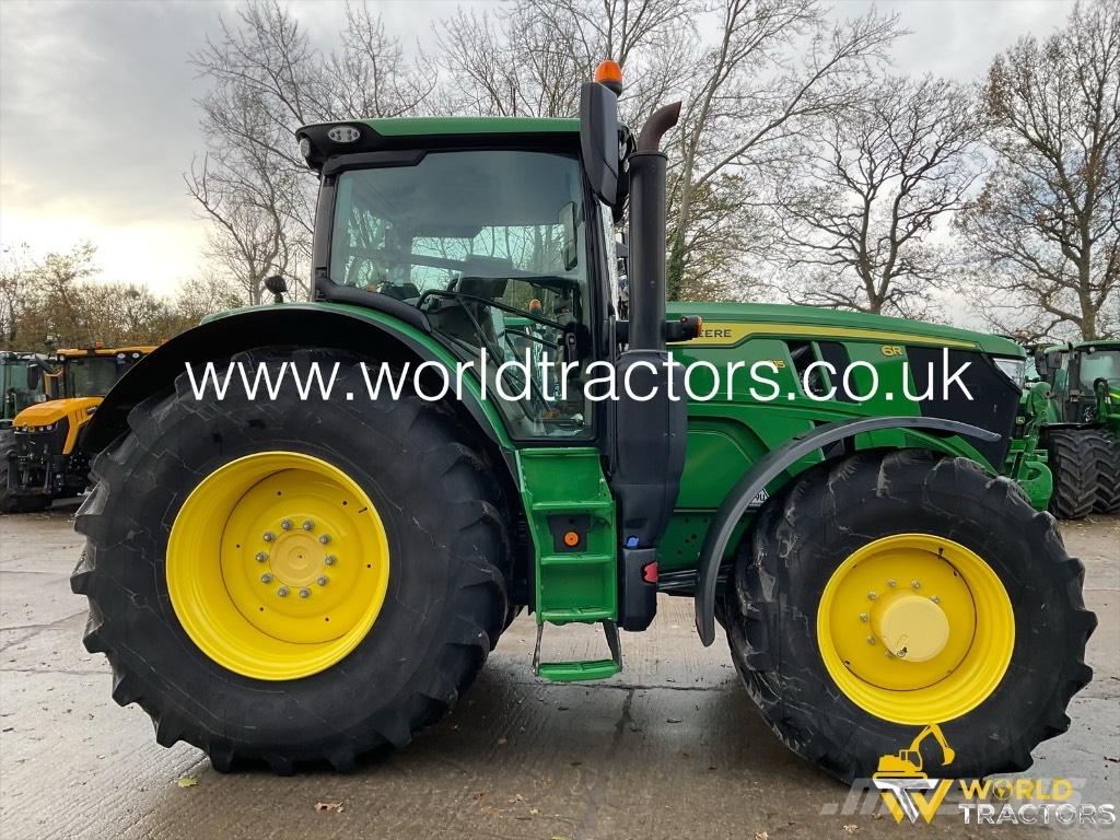 John Deere 6R 215 Tractoren