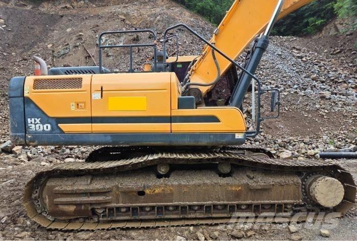 Hyundai HX 300 Rupsgraafmachines