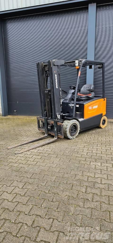 Doosan B 25 X-7 Elektrische heftrucks