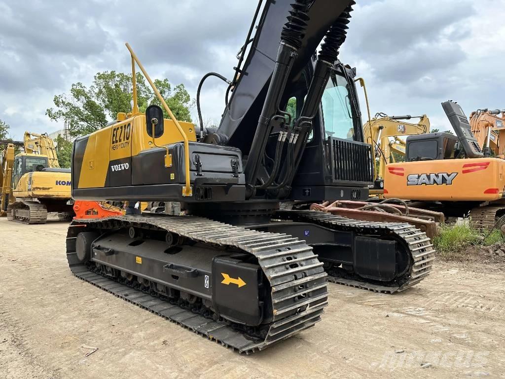Volvo EC210D Rupsgraafmachines