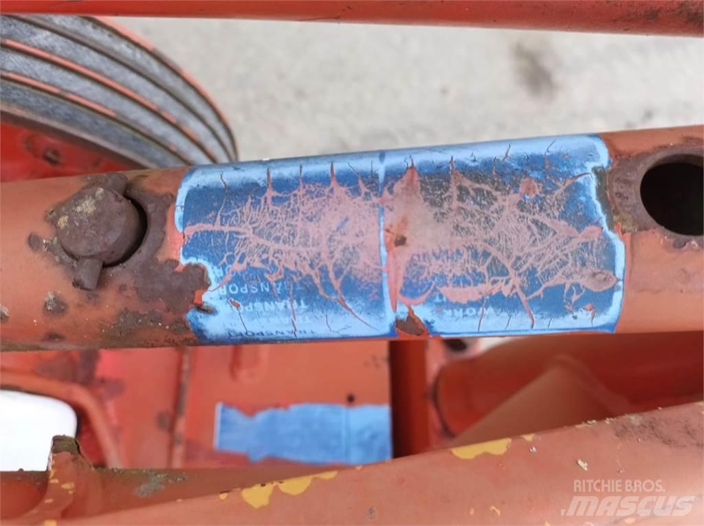 Kuhn GMD 55 HD Maaikneuzers