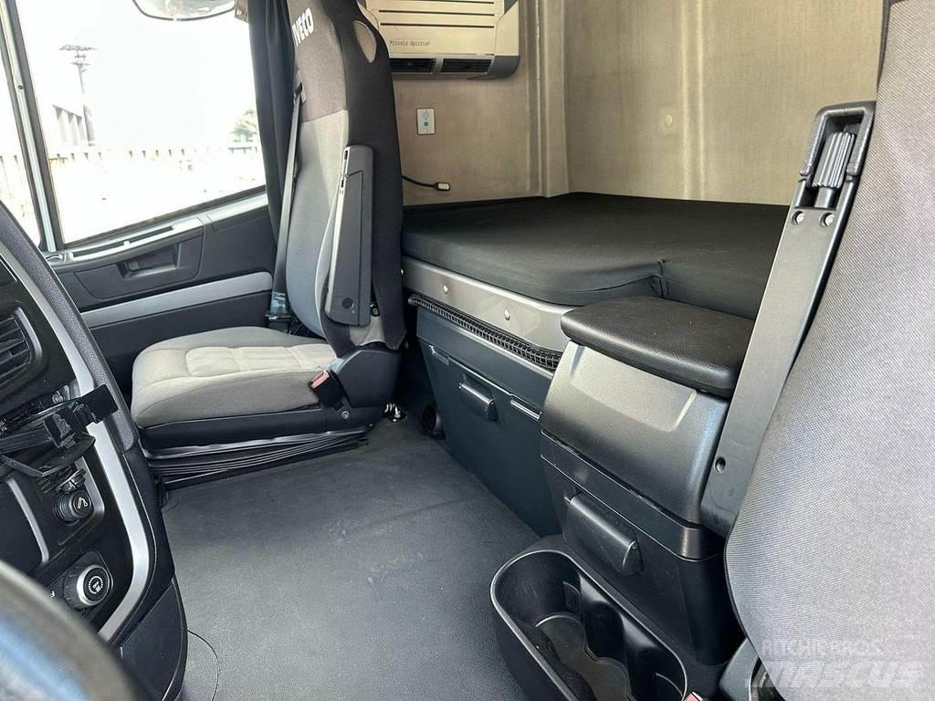 Iveco AS440E48 Trekkers