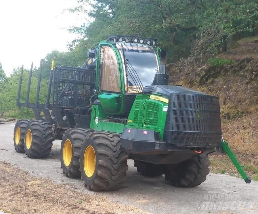 John Deere 1210 G Uitrijwagens