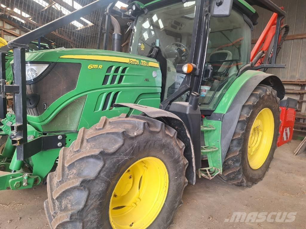 John Deere 6115 R Tractoren