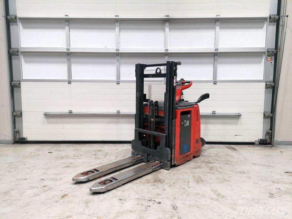 Linde D12AP Meeloop stapelaar