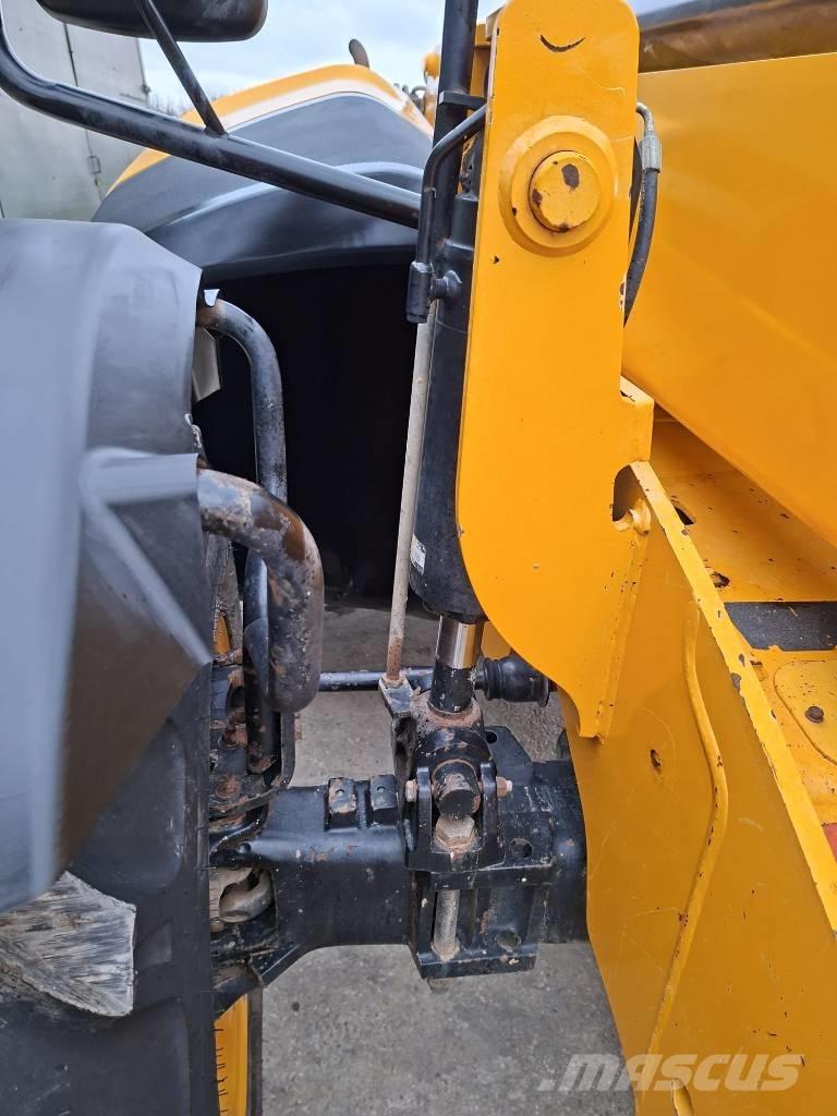 JCB 535-125 Verreikers