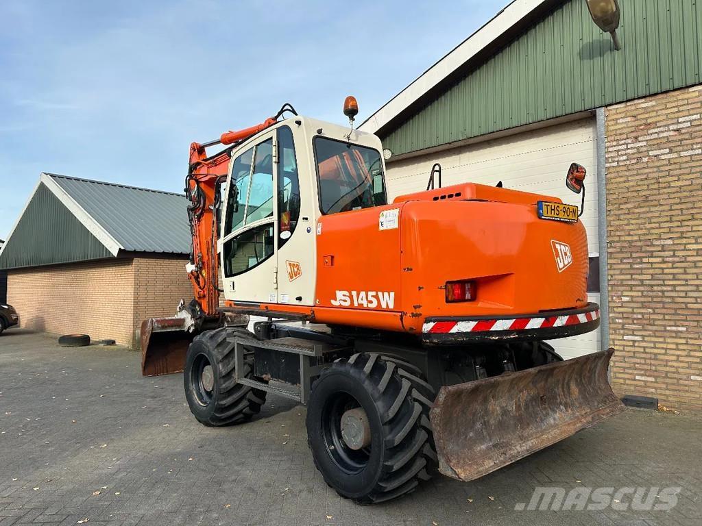 JCB JS145W Wielgraafmachines