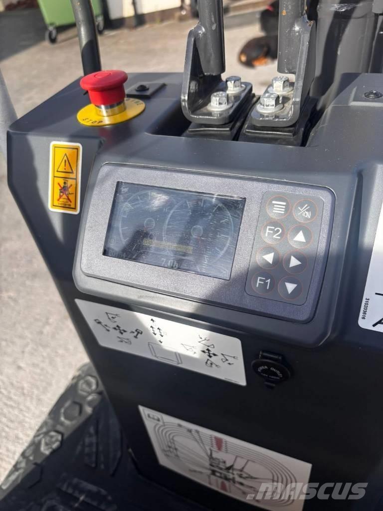 XCMG XE10E Minigraafmachines < 7t