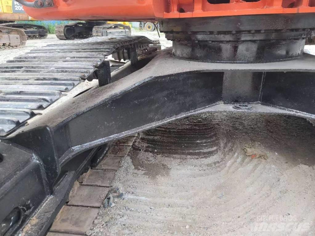 Doosan DX 225 LC Rupsgraafmachines