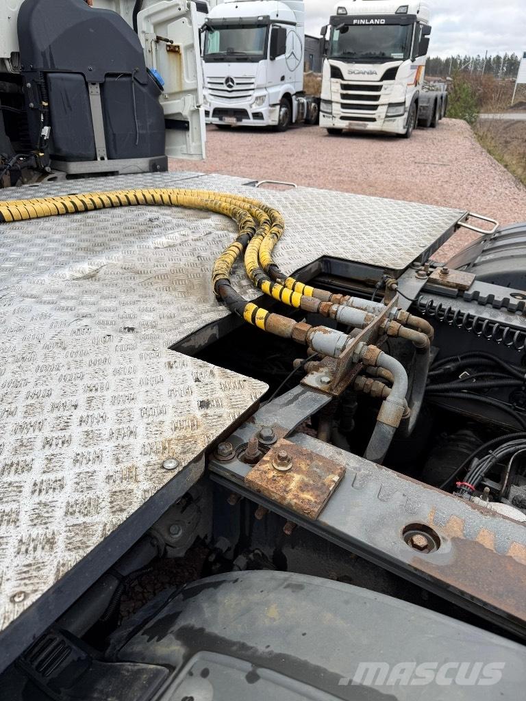 Volvo FH13 6x2 Trekkers